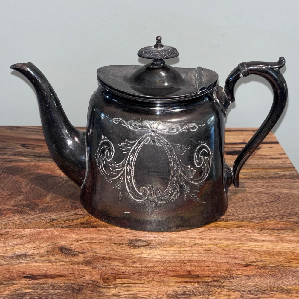 Antique‎ Teapot Silver Plated Victorian Engraved Made in England 1232